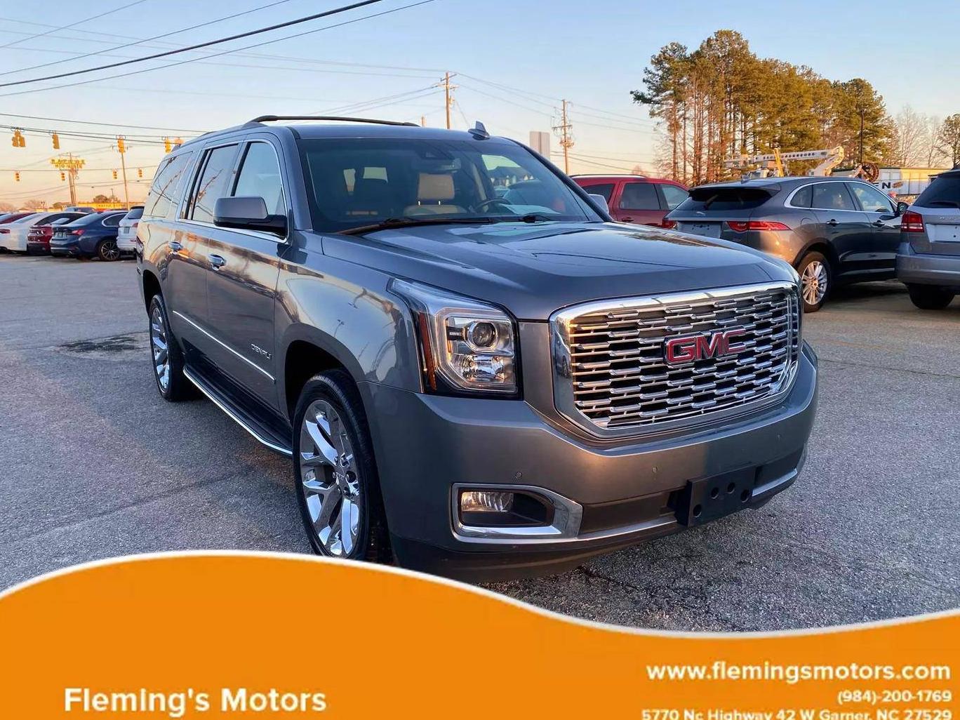 GMC YUKON XL 2019 1GKS2HKJ6KR382643 image